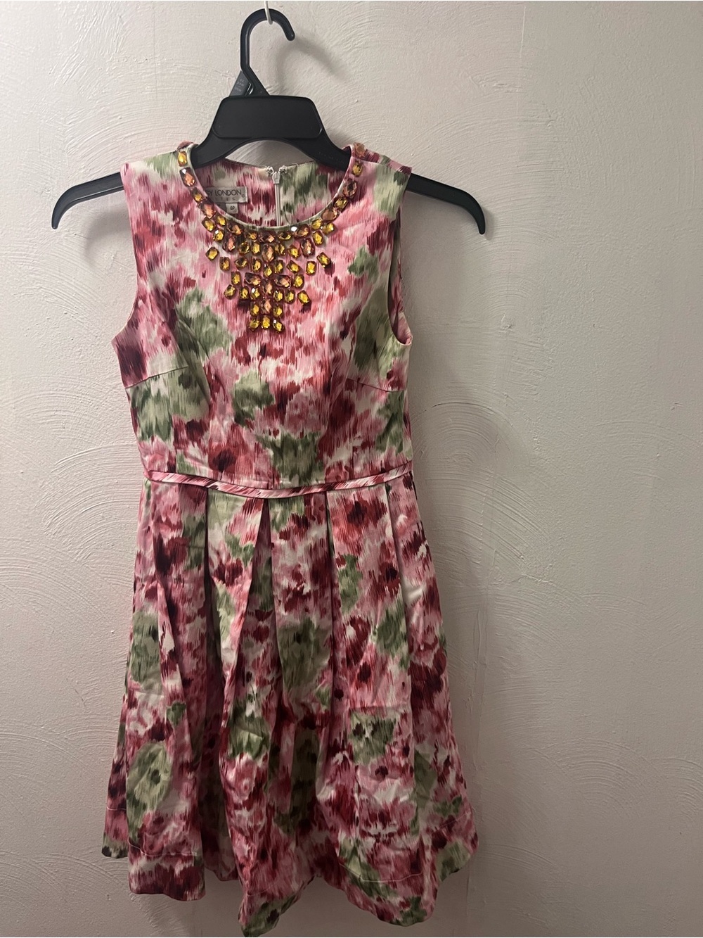 Maggy London Pink & Green Sleeveless Floral Fit-and-Flare Dress, NWOT, Petite 4P - Picture 2 of 7